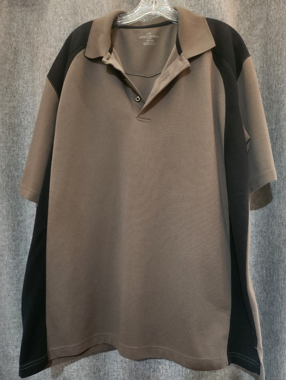 Men's Short Sleeve Two-Tone Polo Shirt - Taupe & Black